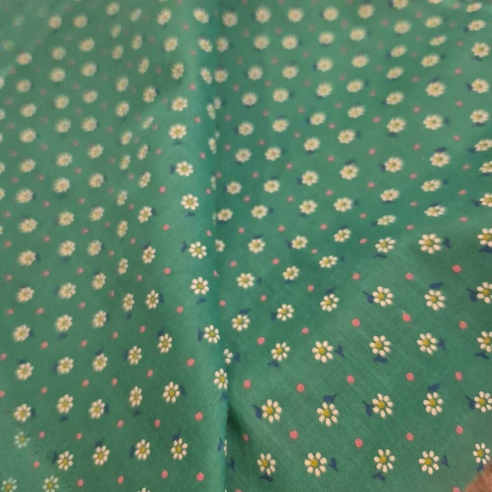 Fabric, Emerald Green White Daisy Mini Pink Dot Cotton 45" x 4.33 yds - Picture 2 of 8